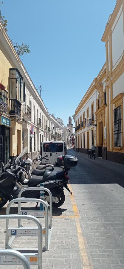 דירות סביליה Apartamento Casco Historico Con Atico. מראה חיצוני תמונה